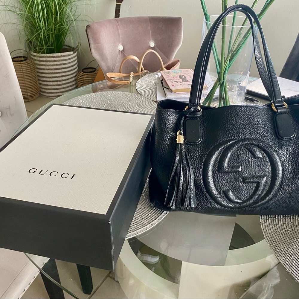 Gucci Black Shoulder Bag with Iconic GG Logo and Tassel